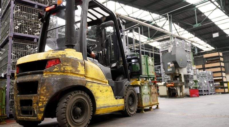 ¿Cuándo conviene cambiar de modelo de carretilla elevadora en tu empresa?